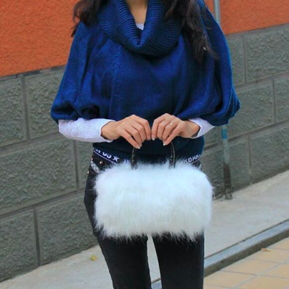 Ladies White Rectangular Fuzzy Purse - Picture 3 of 5